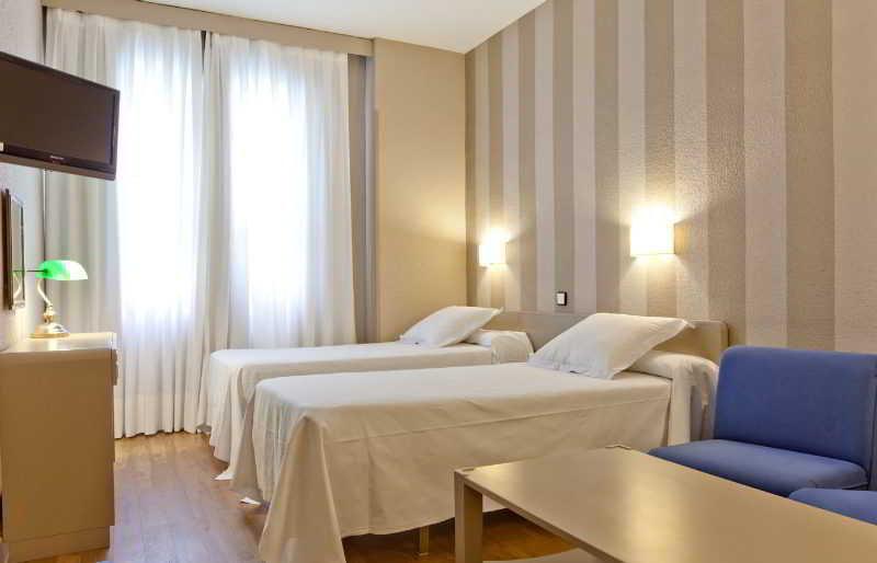Tribu Malasana Madrid Exterior photo